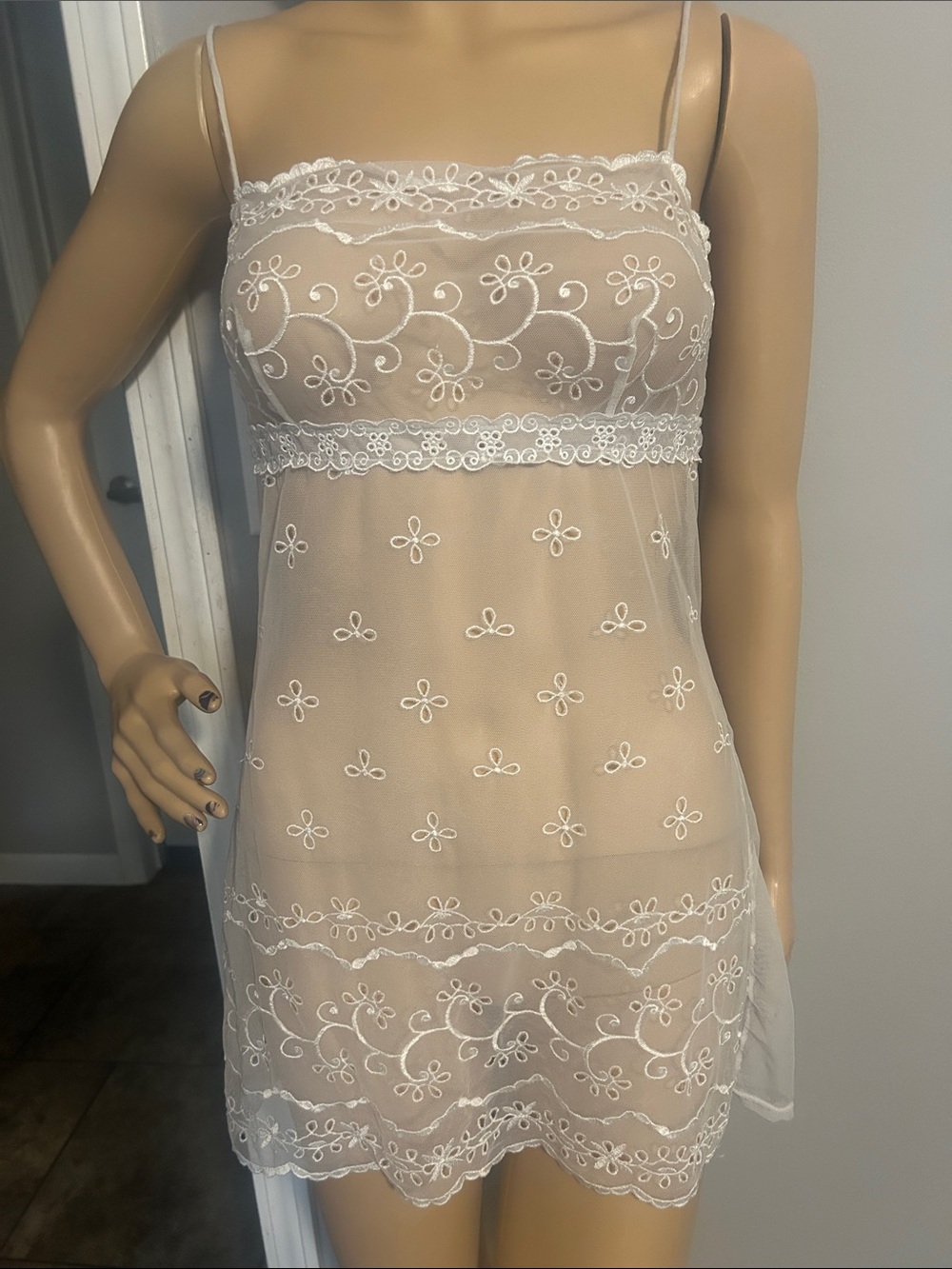 Victoria's Secret Sheer White Embroidered Eyelet Lace Chemise